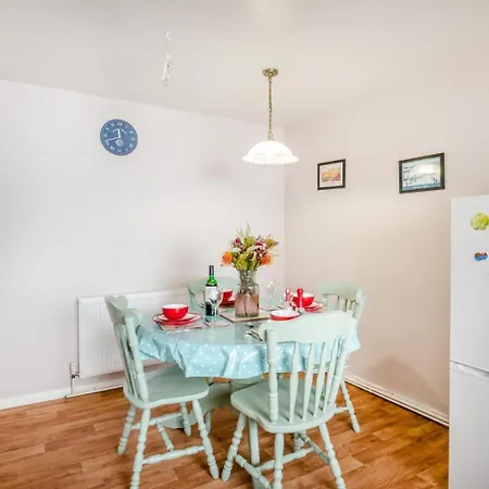 Holiday home 2 Bed In Oc-w037 Whitby