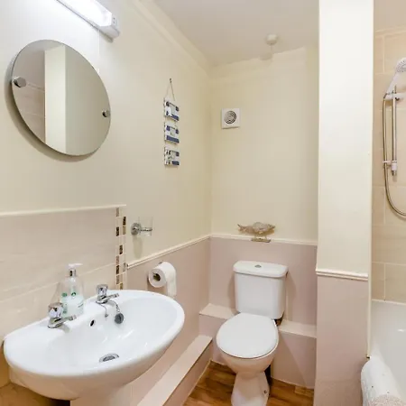 2 Bed In Oc-w037 *
