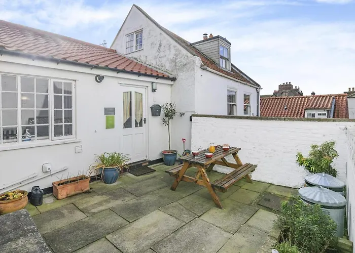 2 Bed In Oc-w037 Holiday home